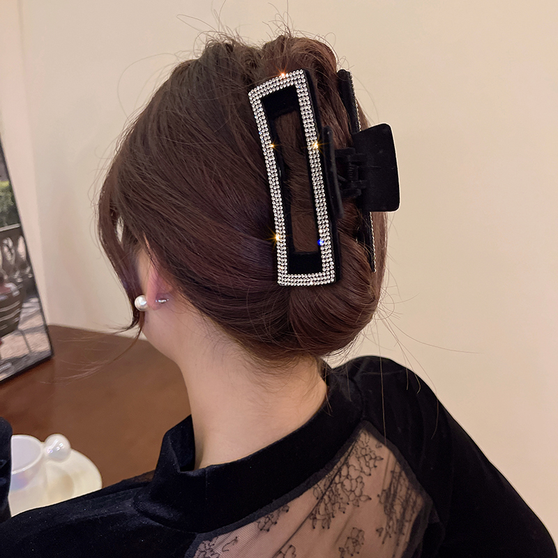 Shop Jewelry & Watches Near Me - Flocking Rhinestone Blacke Hair Claws Women