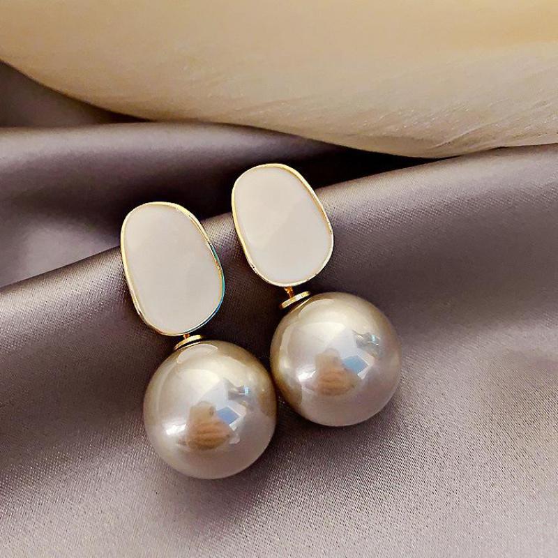 Big Brand High Class Noble Pea - Pearl Stud Earrings 评论和价格