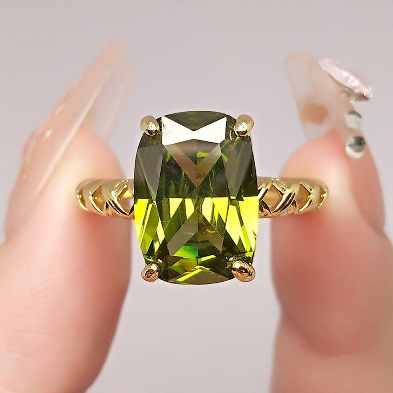 Olive Green Crystal Square Sto - Birthstone Ring Set 评论和价格