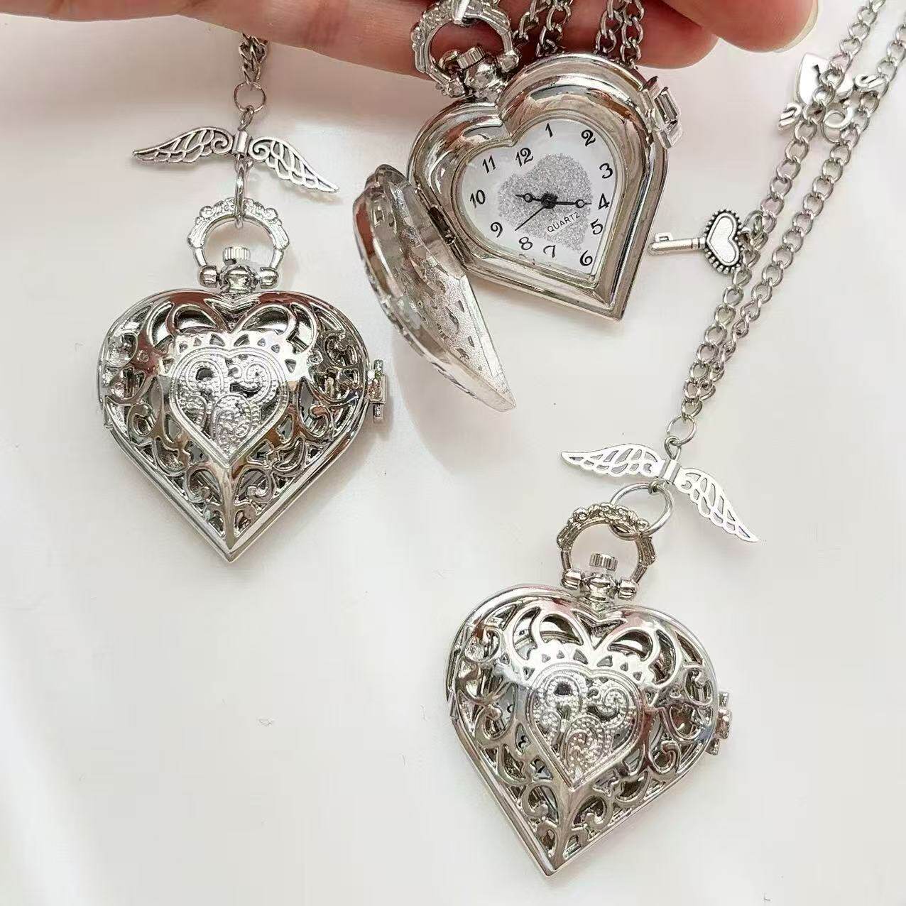 Y2K Hollow Heart Pocket Watch  - Mystery Jewelry Jar Watches 评论和价格
