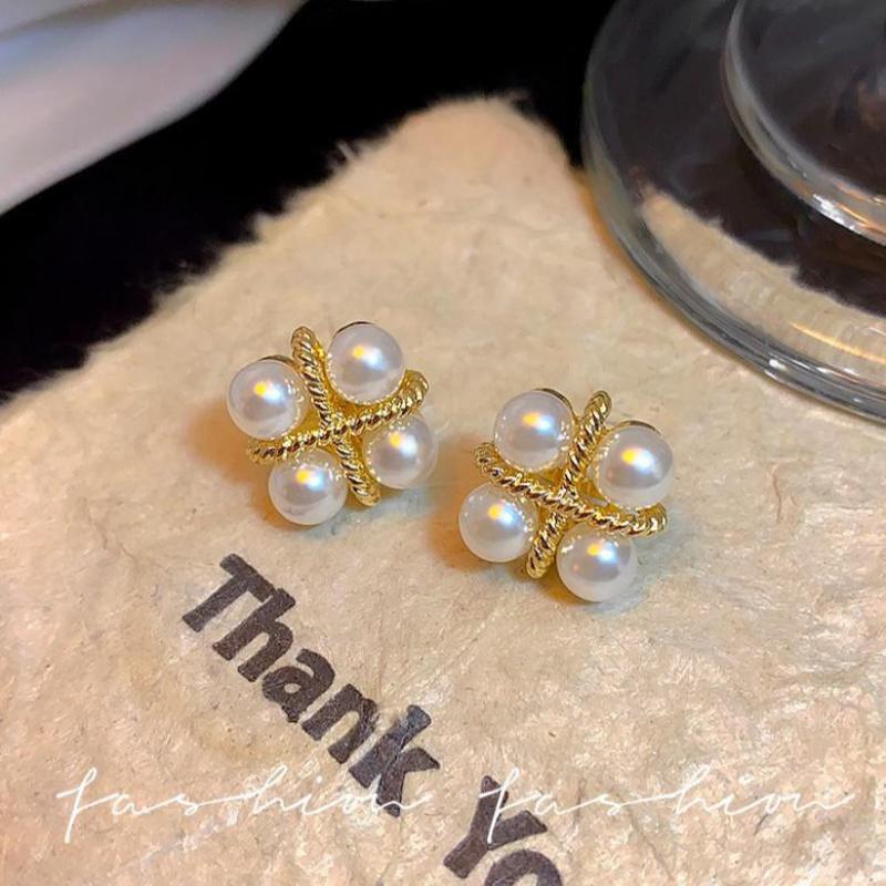 925 Silver Needle Korean Fashi - Pearl Stud Earrings 评论和价格