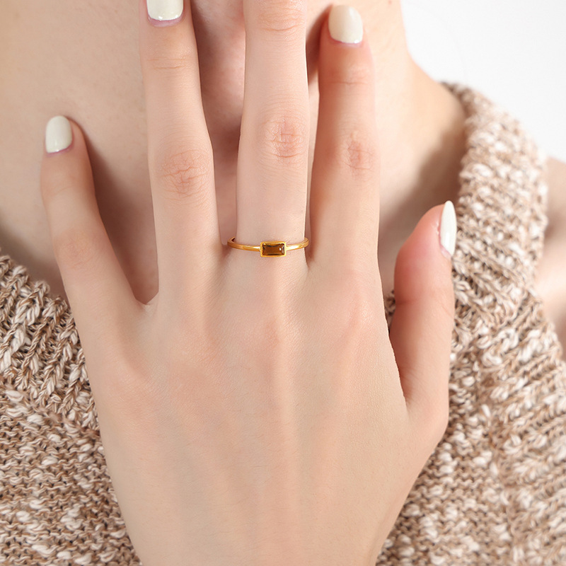 Stainless Steel Minimal Births - Birthstone Ring Set 评论和价格