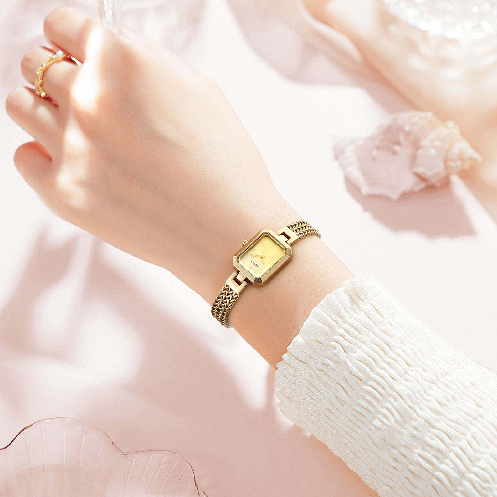 BERNY Gold Watch for Women Min - Mystery Jewelry Jar Watches 评论和价格